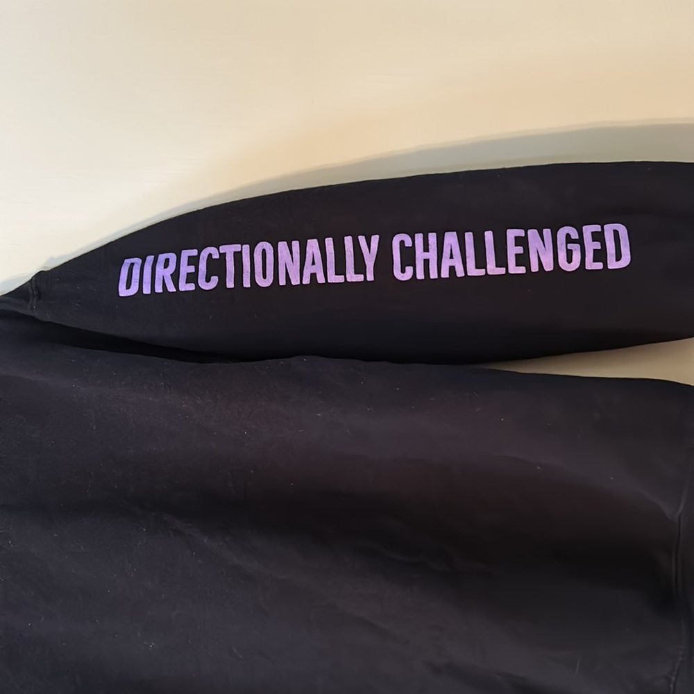 Black pullover - Picture 2 of 4